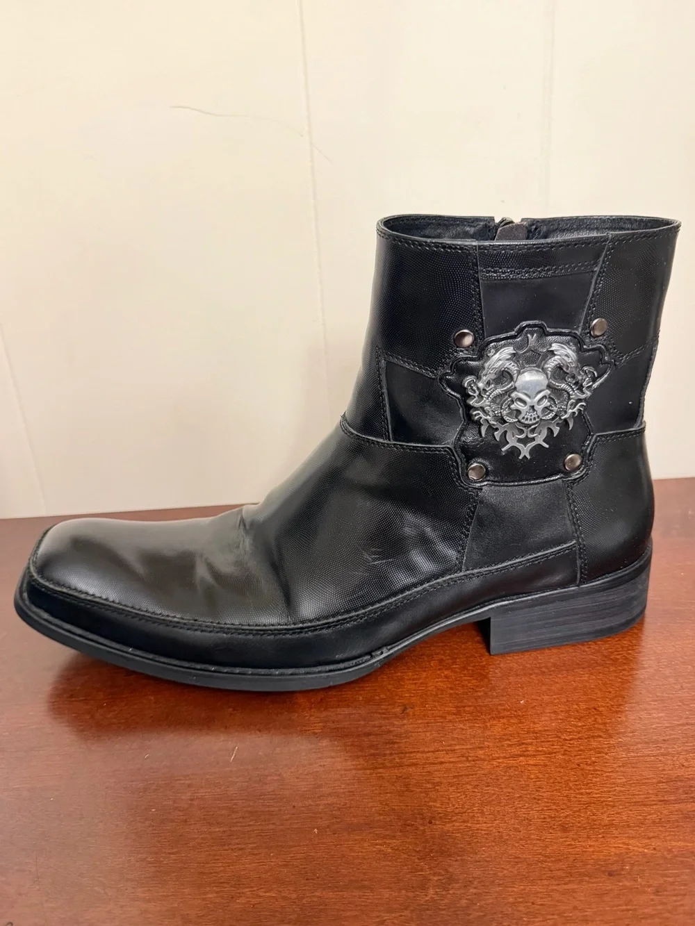 ECCO McCollins Men Black Leather Skull dragon  Boots Y2K